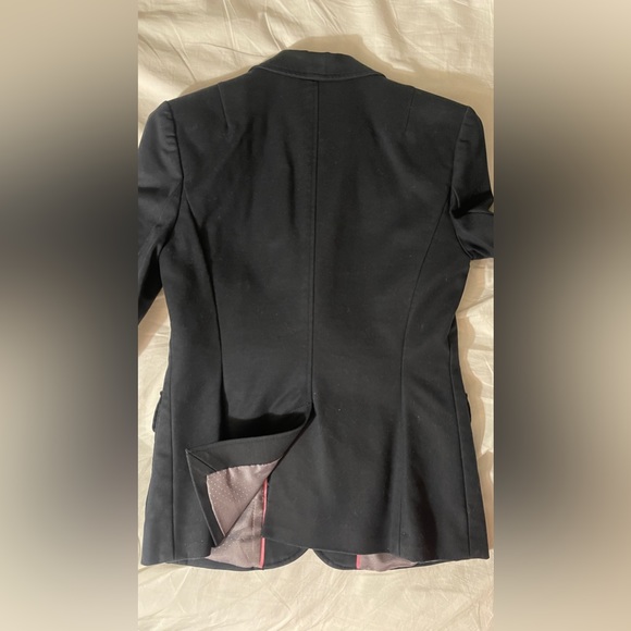 Skirted suit by banana republic the colour is dark navy - Picture 7 of 7